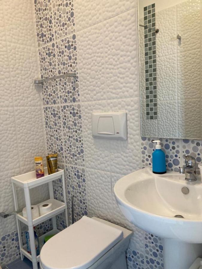 Aldi'S Guest House Vlorë Exteriör bild