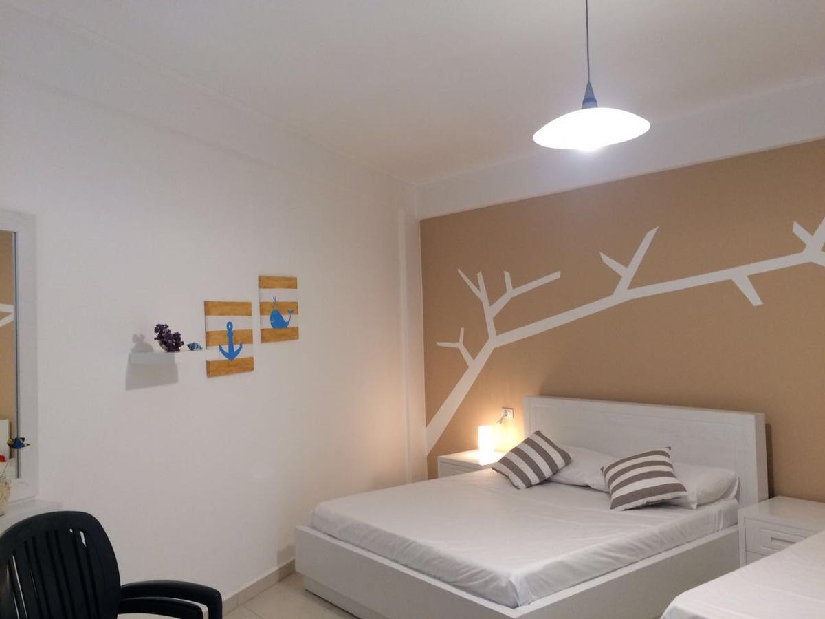 Aldi'S Guest House Vlorë Exteriör bild
