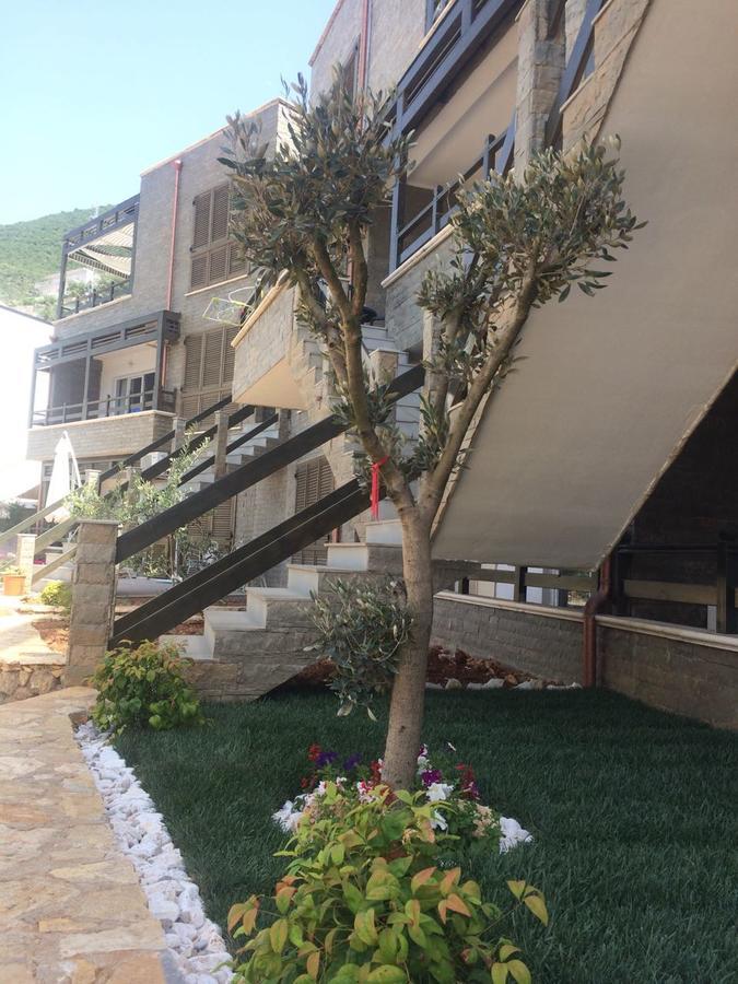 Aldi'S Guest House Vlorë Exteriör bild